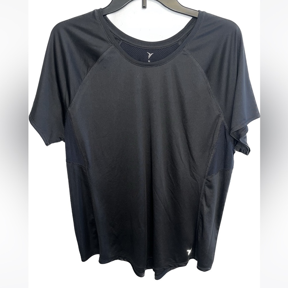 NWT men’s active wear old navy T-shirt size XL